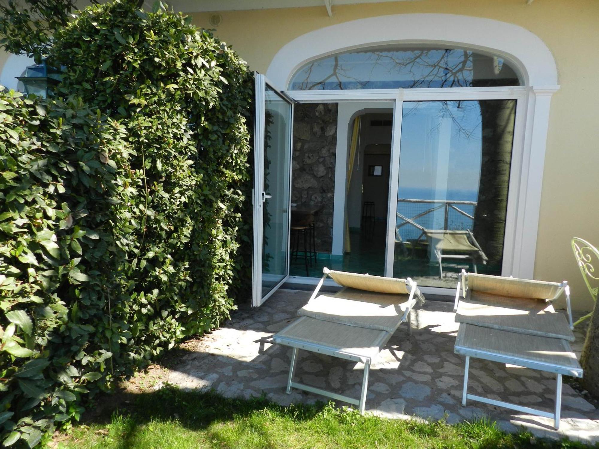Bacio Del Sole B&B Positano Exteriör bild