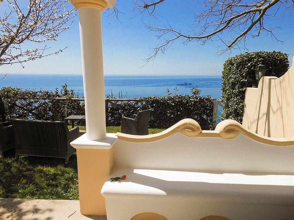 Bacio Del Sole B&B Positano Exteriör bild